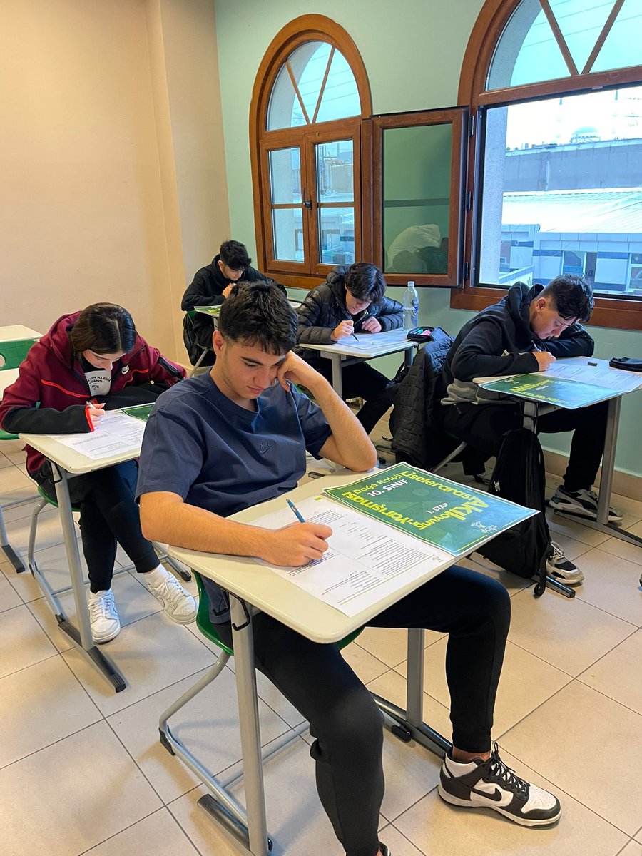 EmelBalc8's tweet photo. Başakşehir Doğa Koleji 10.sınıf öğrencilerimiz Akıl Oyunları Yarışma Sınavı 1.etabını tamamladı📝Öğrencilerimize başarılar diliyoruz 🏆 @Azrafraarzu1 @arzuuz11 @DogaOkullari @yasemintncaykli @halilerdem_52 https://t.co/yeOHsh16rj