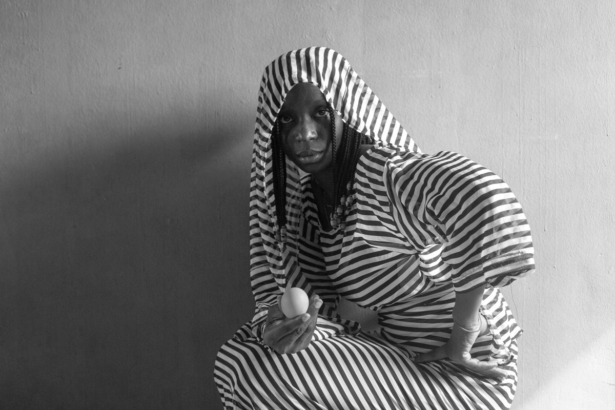 kwubei1's tweet photo. i am kwubeï from nigeria and these are my photos https://t.co/76pKEHdU8s
