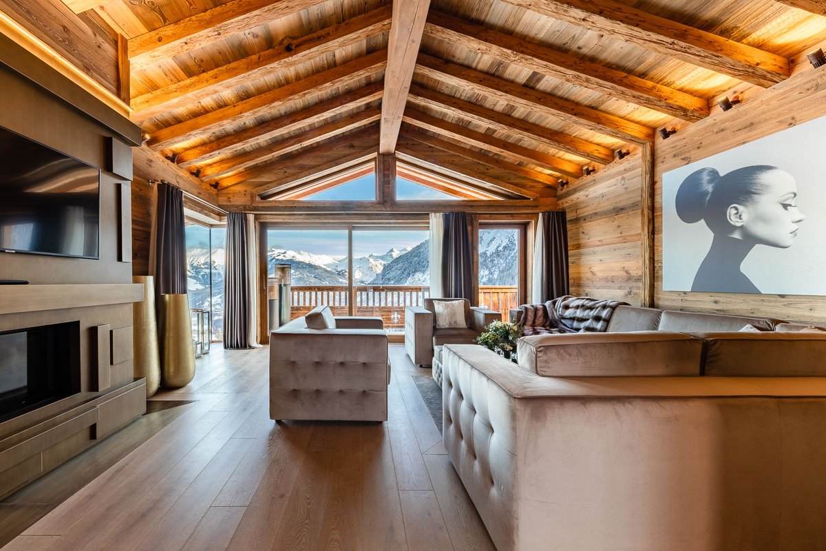 StayOneDegree's tweet photo. Dreaming of a white Christmas? Discover our exquisite chalets with availability over Christmas and New Year and take your celebrations slope-side for an unforgettable festive experience.

Talk to our ski specialists: enquiries@stayone.com

#Ski #Christmas https://t.co/zhGufBPADL