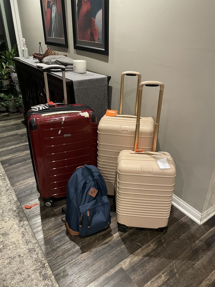 corpus_danielle's tweet photo. The backpack and extra large checked bag is killing the @BeisTravel vibe but who cares because IM LEAVING TO GET MARRIED TOMORROW!! @shaymitch #GoingToTheChapel #AkaGoingToMexico #WeddingWeek! https://t.co/61WPPzdUAm