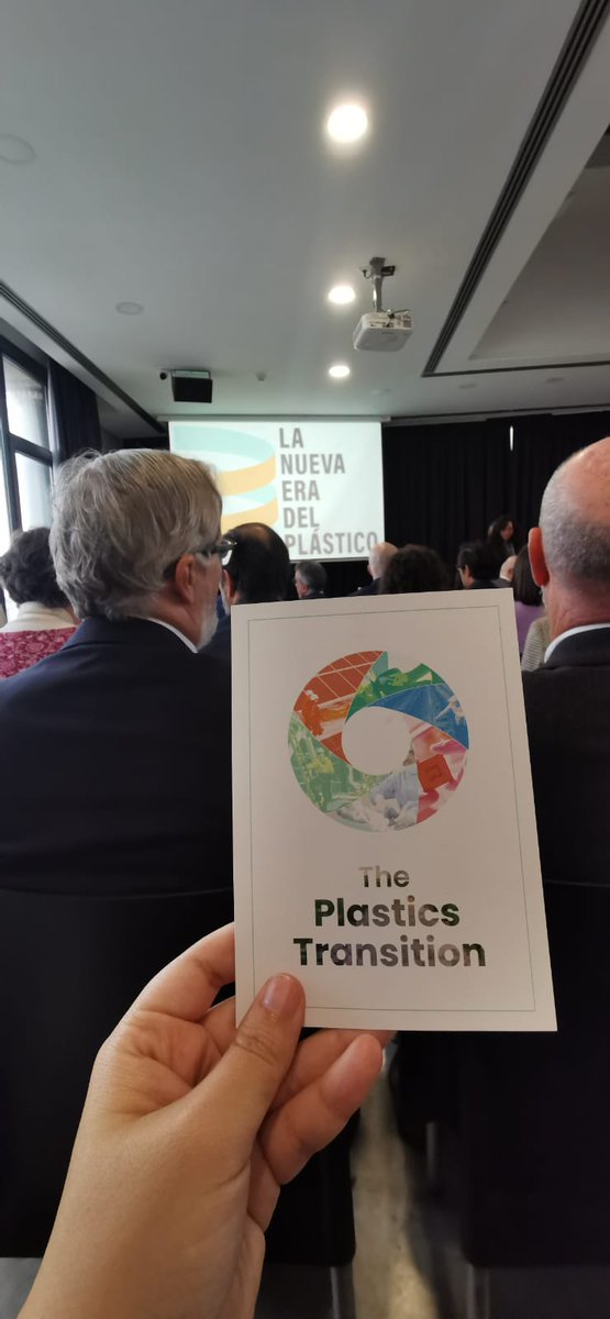 PlasticsEuropES's tweet image. ¡Hoy estamos en el evento &quot;La nueva era del plástico&quot; junto a @Ethic_ ! 🌍 Con grandes expertos, exploraremos nuestra hoja de ruta #PlasticsTransitionRoadmap y debatiremos sobre el papel crucial de los plásticos en la transición ecológica de cara a 2050. #EventosEthic