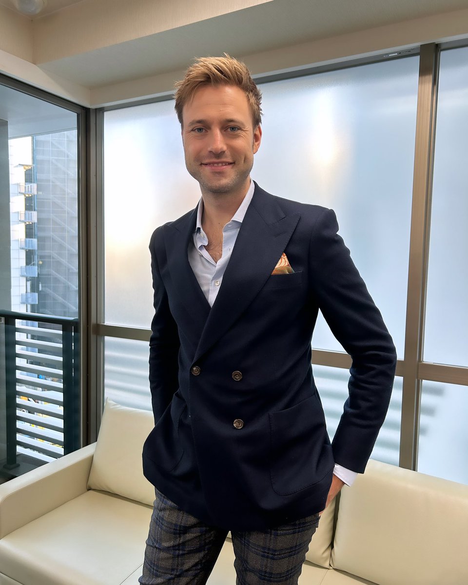 FreudeWeb's tweet photo. バリトン歌手のベンヤミン・アップルさんにインタビュー。
ALPHAレーベルからリリースされたアルバム『禁断の果実』やシューベルトについて、リートの魅力についてなど、真摯に語ってくださいました。記事をお楽しみに!
#ベンヤミン・アップル #BenjaminAppl https://t.co/DBXLcEh9mu