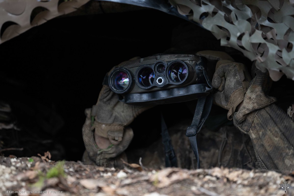 CEMAT_FR's tweet photo. Pas d’engagement majeur sans capacités d’actions puissantes dans la profondeur.
L’@armeedeterre #DeCombat crée le commandement  des actions dans la profondeur et du renseignement et une nouvelle brigade d’artillerie. https://t.co/cZwfQTkirw