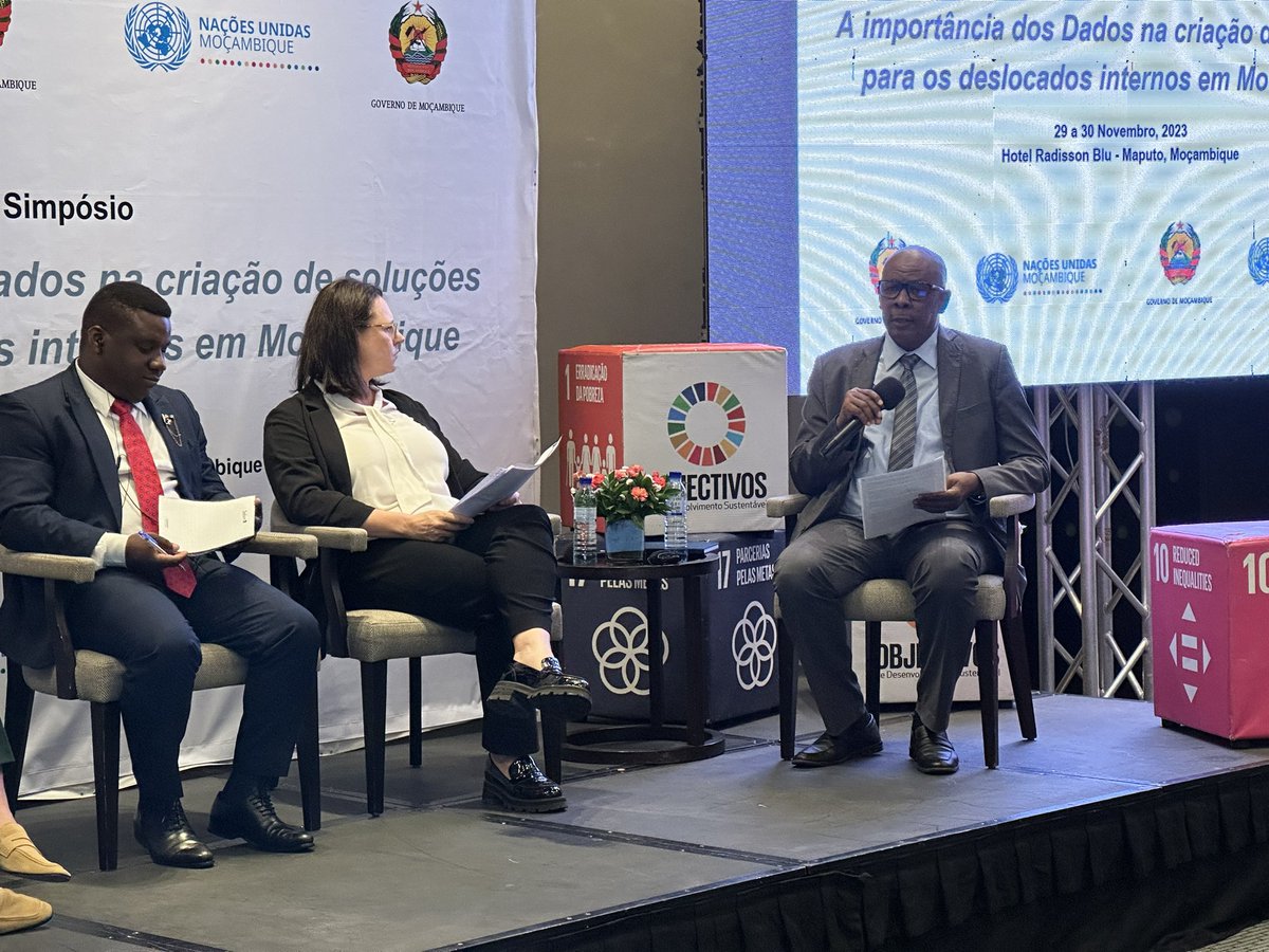 UNHCRMozambique's tweet photo. “We need to address the root causes to prevent displacements in 🇲🇿, in addition to good policies and laws to respond toward internal displacement caused by violence and #Naturaldesasters events.”, said @AhmedBaba_Fall during the panel discussions on the ongoing symposium on data. https://t.co/neQyMV7VXz