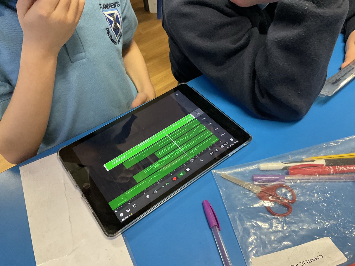 technolaedu's tweet photo. The Y5 children at @StAndrewsRammy creating their own samples and combining them to replicate the sounds of a thundery rain storm. Using sounds they’ve recorded in the classroom on @GaragebandiOS 
@technolaedu 

#ks2 #primaryeducation #technola #Apple https://t.co/VgAgJVeMDd