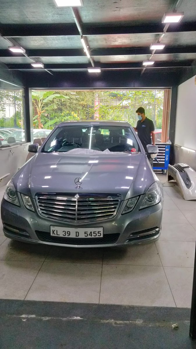GAutocraft's tweet photo. #GermanAutocraft #Aluva #Ernakulam #Kerala #india near ambattukaavu metro station.#Volkswagen #Volkswagenindia #Skoda #Skodaindia #Audi #Audiindia #PoloLove #virtus #slavia #taigun #kushaq full body polish https://t.co/c5ByKoEEwQ