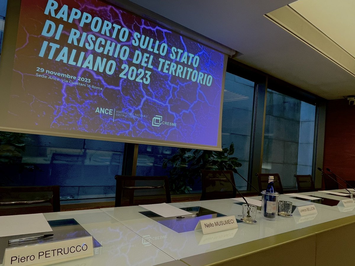 Tutto pronto per la presentazione del secondo rapporto #Ance #Cresme sullo stato di rischio del territorio italiano 

🔴 Segui la diretta su ance.it