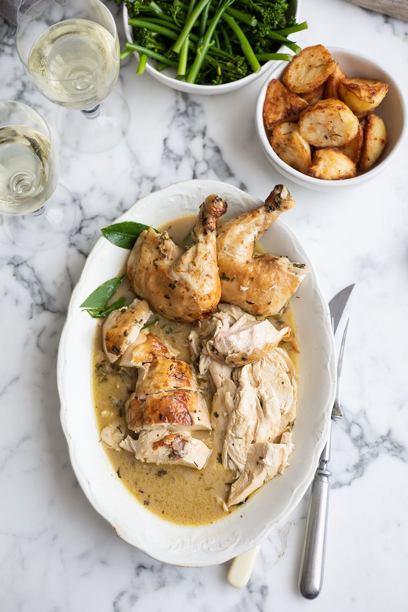I made a reel for my best juicy roast chicken recipe made even better with @Backsberg Family Wines Smuggled Vibes Chardonnay 👌🏻 A very large quantity of herbs go into this dish along with wine, stock, garlic & Dijon, making the most delicious pan juices to pour over the chicken.