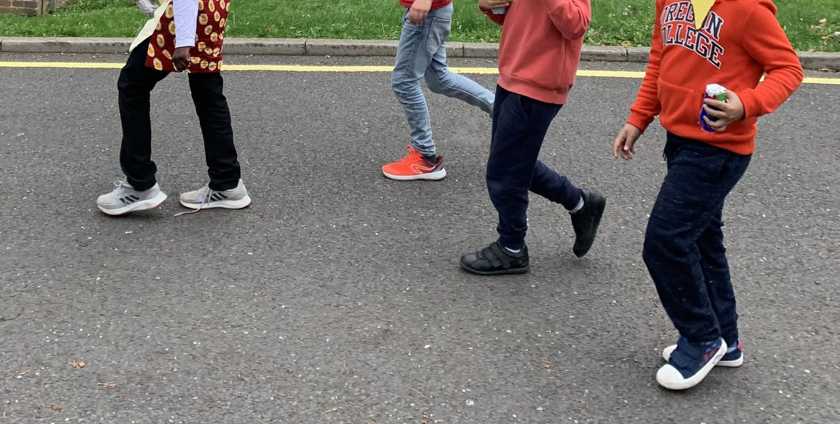 It’s Walkie Talkie Wednesday!

Walking and talking to school together can be great for:
🧠Mental wellbeing
👁️Creating a connection with the local environment
♥️Cardiovascular health
📱Reducing screen time 
👥Encouraging social interaction

#WalkingWednesday #WalkToSchool