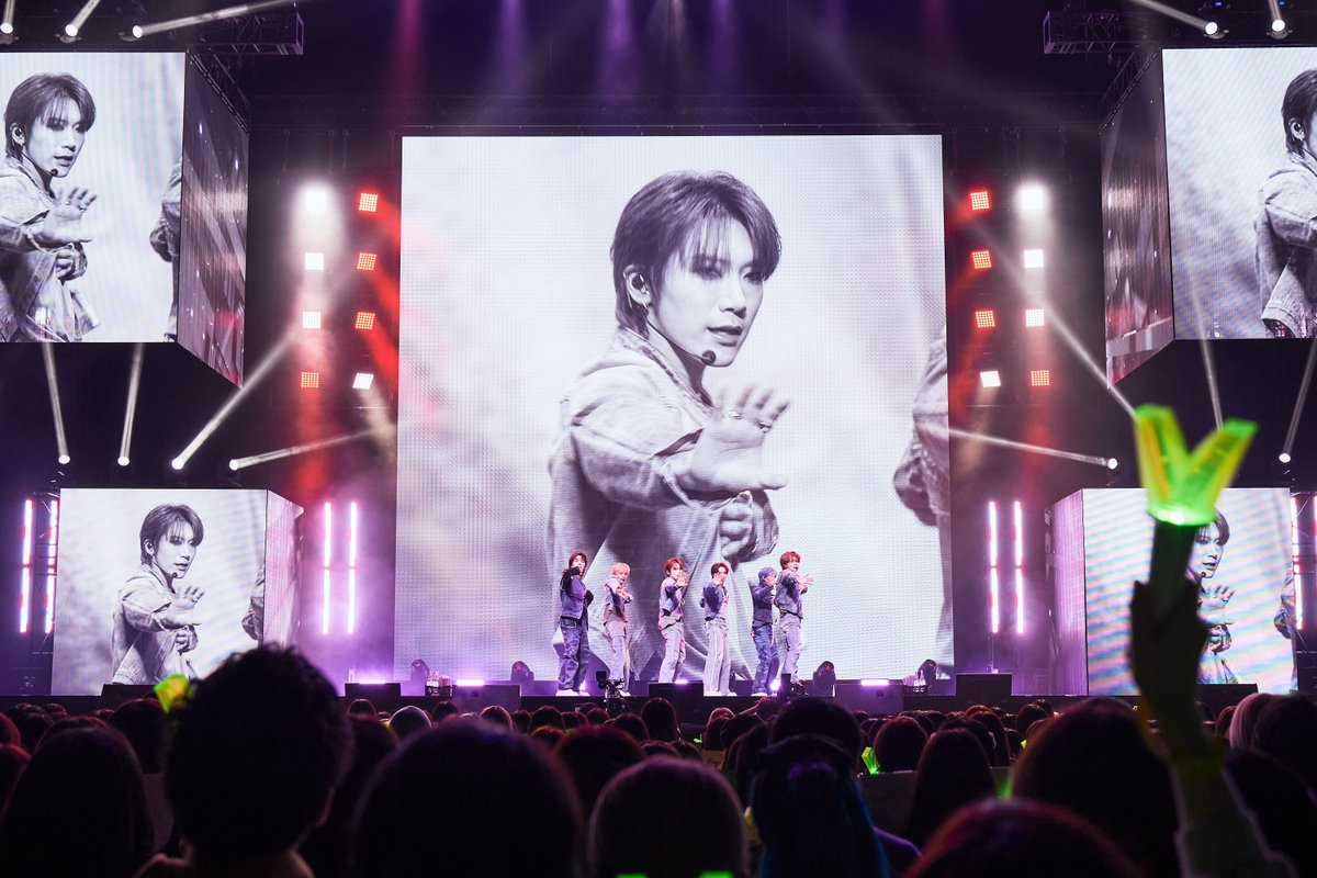 neighborscon's tweet photo. #NeighborsCon MEMORIES📷

20231125 ☀️DAY LIVE

˗ˏˋ WayV ˎˊ˗

#ネバコン #WayV #WeiShenV #威神V https://t.co/Q1GBRlS9JT