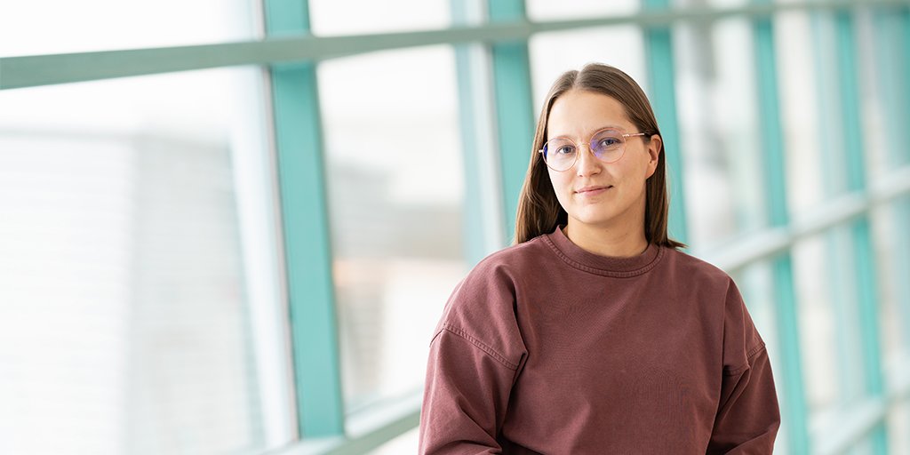 Myönnämme vuosittain 20 000 euron tutkimusapurahan lääkehuoltoa kehittävään tutkimukseen 💚 Tänä vuonna tutkimusapuraha myönnettiin Itä-Suomen yliopistossa väitöstutkimusta tekevälle proviisori Mella Louhisalmelle kotitalouksien lääkejätteiden tutkimukseen sttinfo.fi/tiedote/700634…