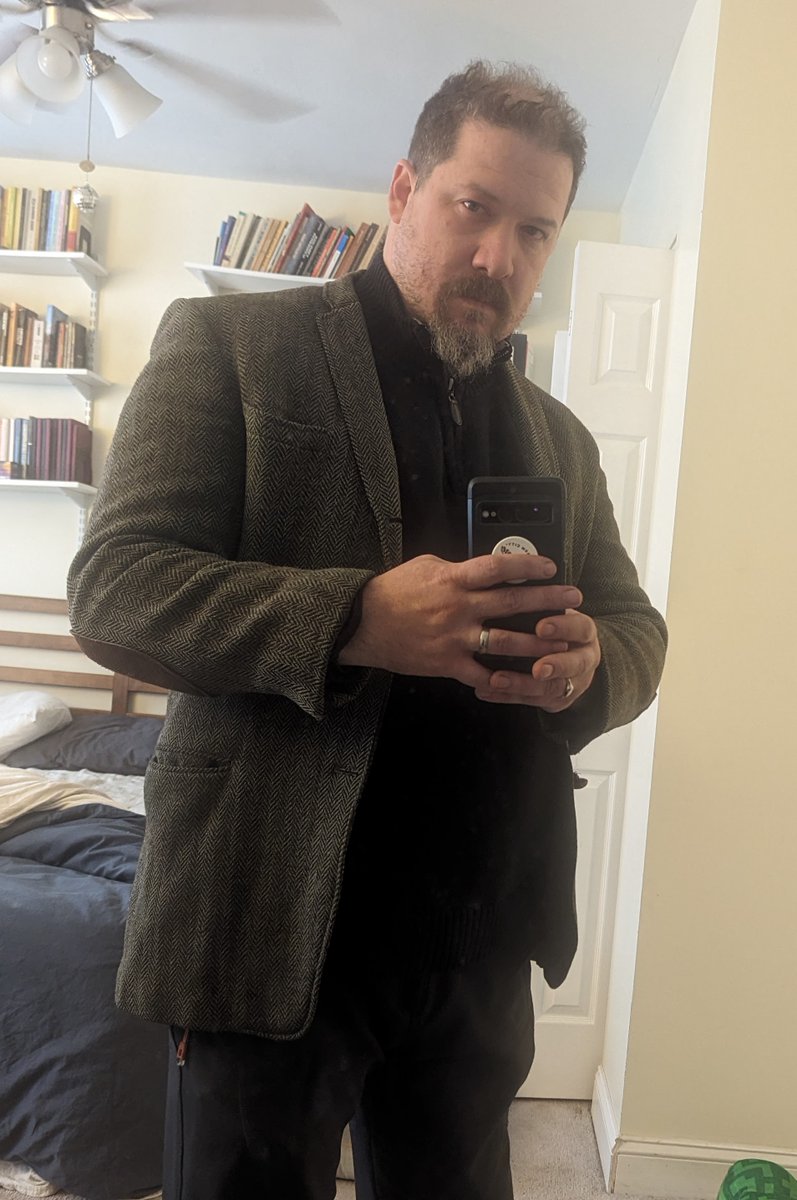 Years ago I wore out the elbows on a favorite thrift store #HarrisTweed. Finally got elbow patches put on it & started wearing it again.
Today my 7-year-old son (who NEVER compliments me) said he liked my jacket with 'circles on the sleeves' so I'm wearing this shit all winter.