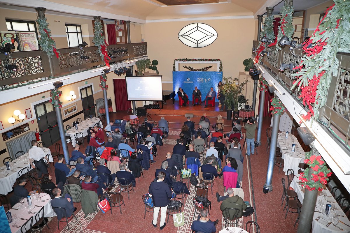 Newspower.it tweet media