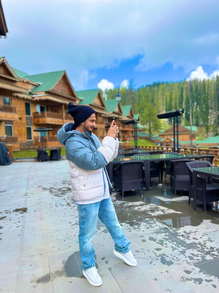 RestWheels's tweet image. Here is the winner of Biggboss17 

MUNAWAR'S CULT FANBASE