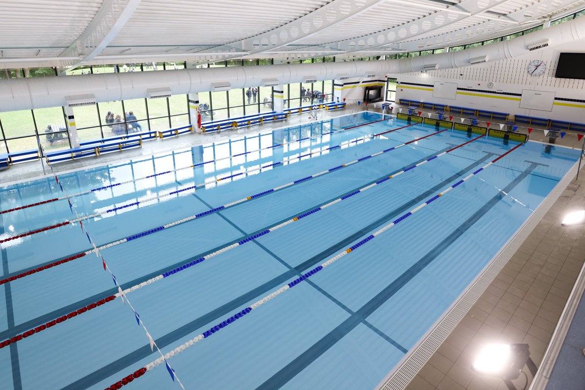 Another wonderful example of the #powerofpartnerships is the bi-weekly use of our 25-metre pool to teach swimming to ~140 pupils from four local primary schools. Qualified coaches and Sixth Form volunteers ensure everyone is having fun in a safe environment!@ISC_schools pic.twitter.com/bPKBG0qhIs— St Albans School (@SASHerts) November 29, 2023
