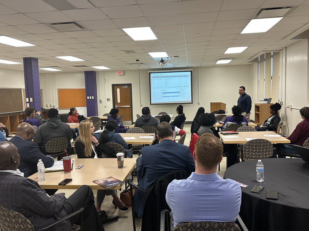 msallenips's tweet photo. Super excited to host the @IPSSchools Bond Sale today at @GWContinentals . Our B&amp;F students are ready to engage, learn, ask questions and GROW! 

💰 Diversity 
💰 Opportunity 
💰 Achievement https://t.co/gxMo0X8tsZ