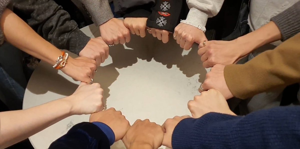 sp_naBii's tweet photo. 높이가자~오래가자~길게가자~세븐틴!↗️ https://t.co/G3Wl5HiRga
