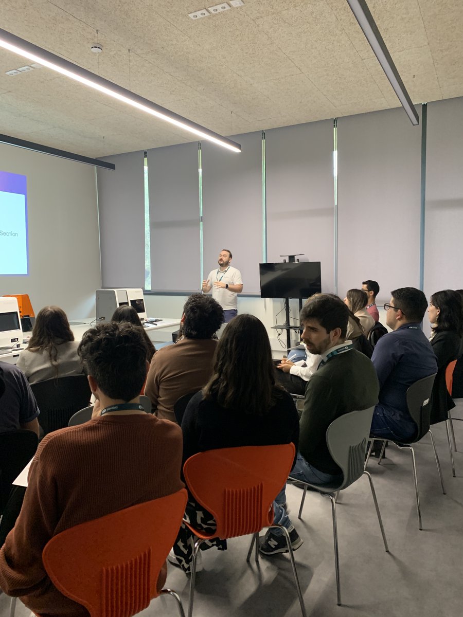 🚀 💥The 3D bioprinting Iberian Workshop is in full swing. Day 2 promises to be another day filled with insightful talks, interactive hands-on workshops, and invaluable networking opportunities.

#3Dbioprinting #workshop #3Dcellculture #networking