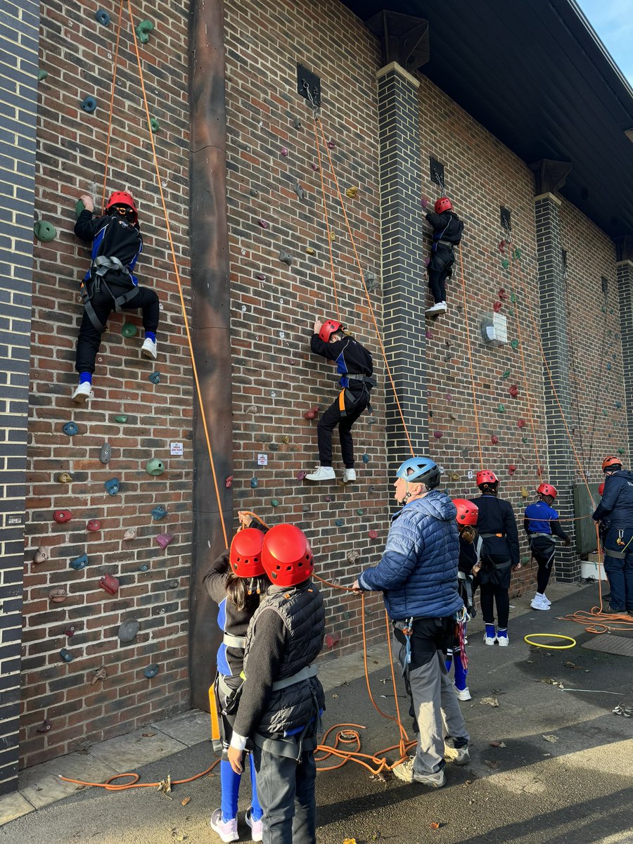 ODL_KSR's tweet photo. Today we have finished the inaugural round of outdoor learning in the Preparatory School @KingsSchoolRoch with #archery  #climbing #orienteering #Problemsolving and #knots this is part of the wider delivery of Outdoor Learning in the PrePrep and Senior Schools @KSRCCF @kings_dofe https://t.co/o0oePvNyaT