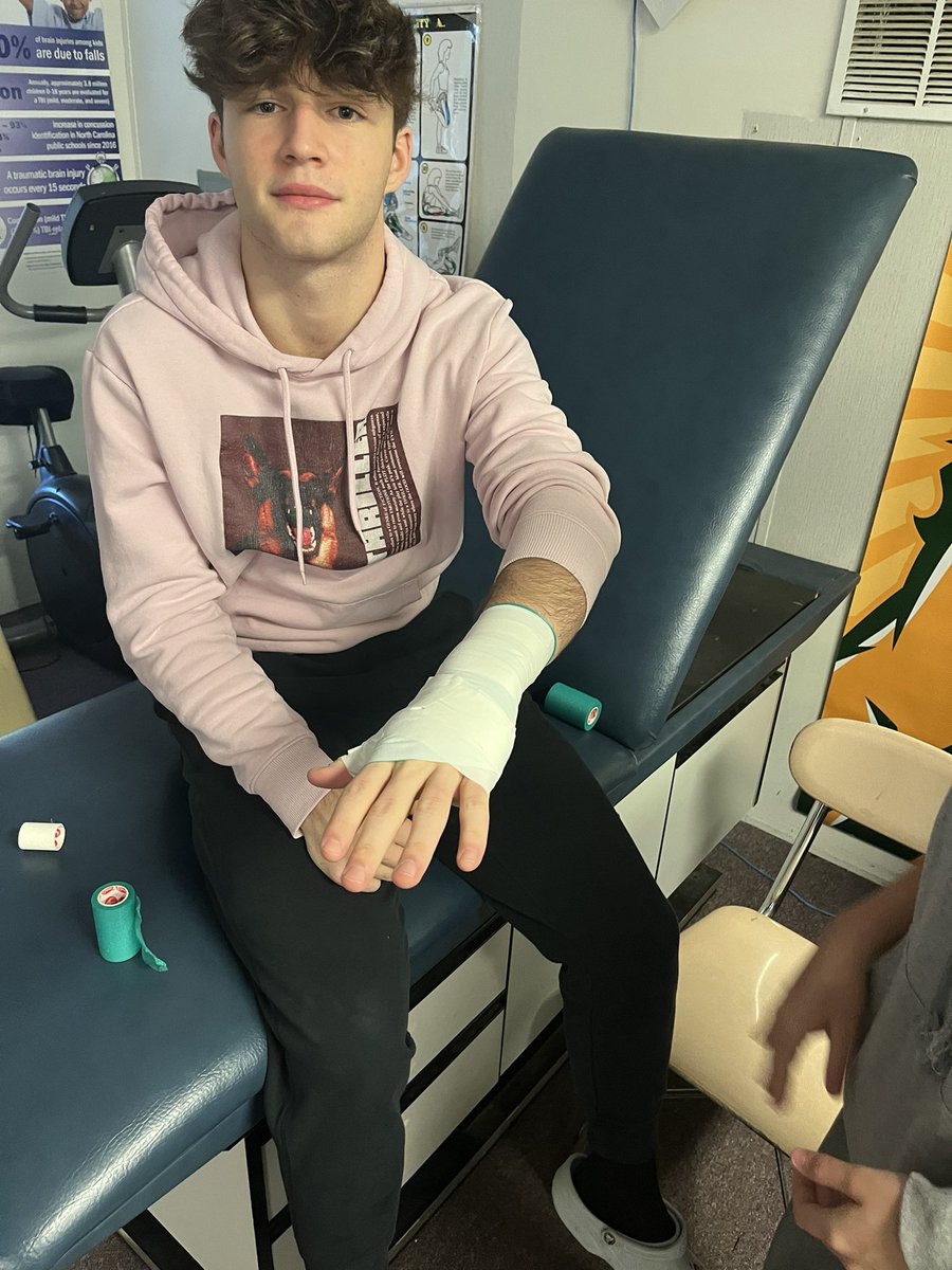 Coach Vernon tweet media