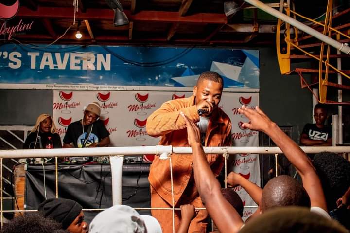 😂Isakhona lendawo yase PE, EMalayidini . Nangu <a href="/RealMfanaKaGogo/">Mfana kah Gogo</a> was there weekend. #Cyan 
Sonwabile
87 million #spotify #SenzoMeyiwa Nasty C
The EFF
Gerrie Nel | Mdumiseni Zuma #LoadsheddingUpdate | Sandton City
Mngomezulu | Kelvin Momo
Racism | Bandile| Hoerskool Ben Vorster