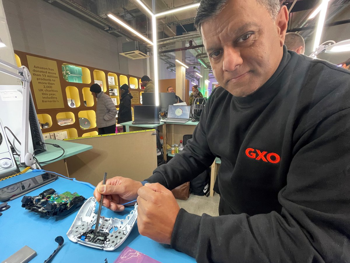 We’re holding live repairs workshops at Amazon’s #SecondChanceStore <a href="/BrunswickLondon/">The Brunswick Centre London</a> today, tomorrow, and Tuesday-Thursday next week. 

Come and see how Amazon returns are expertly refurbished for resale on Amazon.co.uk/amazonsecondch… #AmazonUK #GXOServiceTech