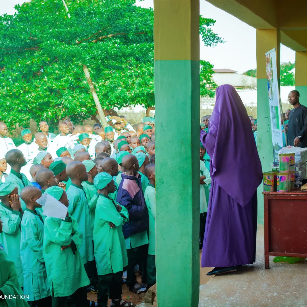 A NATION THAT EDUCATES ITS YOUNG PEOPLE IS LAYING THE GROUNDWORK FOR LONG-TERM GROWTH #nigeria #greatNation #ruraldevelopment #Nationbuilding #basicamenities #unitednations #gettingitRight 
Schools in Abuja.