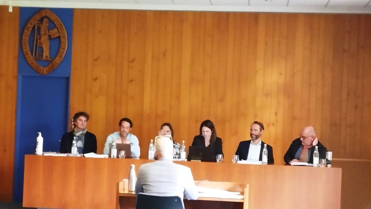 Toutes nos félicitations au Dr. Arnauld Bessagnet qui a soutenu ce matin sa thèse : "Four essays on digital entrepreneurship : new ventures and ecosystems development"sours la direction de @jeromevh &amp; <a href="/JoanCrespoCepas/">JCC</a> <a href="/LEREPS_IEP/">LEREPS</a> <a href="/IOTVALLEY/">IOT Valley</a>