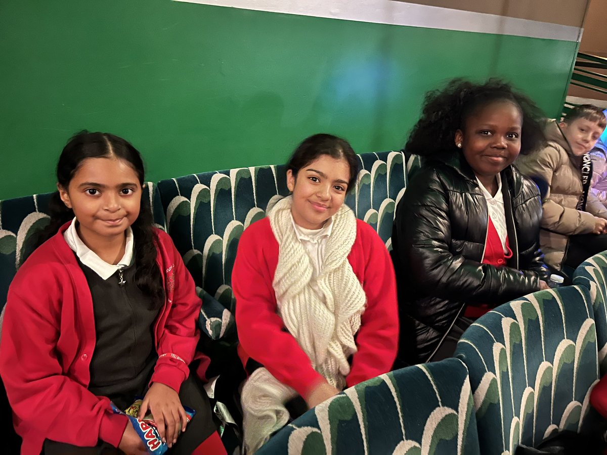 Miss Anderson tweet media