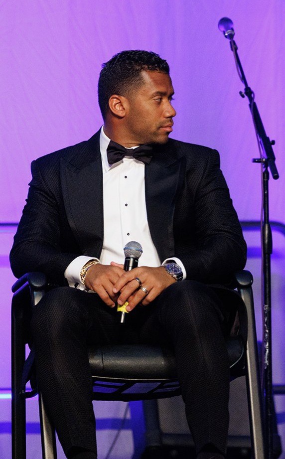 thewilsonsdaily's tweet image. Happy birthday Russell! 👑