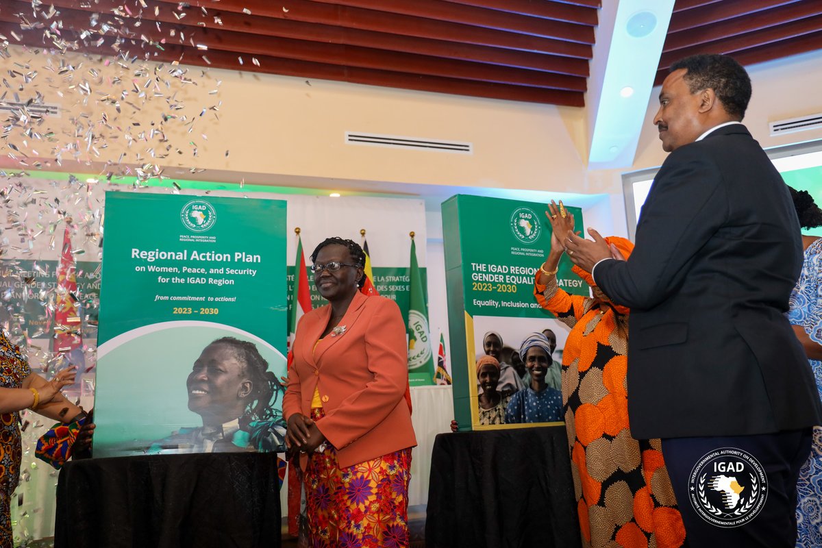 IGADsecretariat's tweet photo. IGAD Member States, 🇩🇯🇪🇹🇰🇪🇸🇴🇸🇸🇸🇩🇺🇬 ,adopt the #IGAD Regional #Gender Strategy 2023-2030, and IGAD Regional Action Plan on #Women, #Peace and #Security.

@IGADgender
@SweinEthiopia
@UNwomenafrica
@CanadaDev https://t.co/iCMXUAcDKu