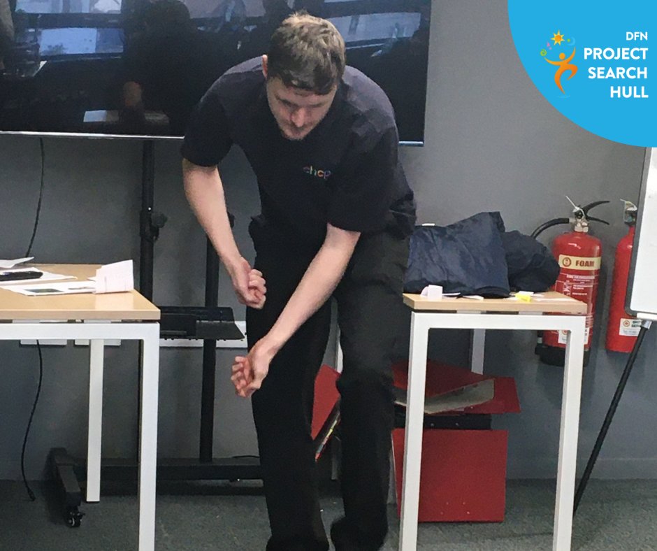 PSearchHull's tweet photo. This week our interns have been exploring the different ways we communicate non-verbally. Our interns have turned their hands to drawing, acting and BSL. Can you have a guess at what they are trying to transmit? https://t.co/Dqm4PN7XDx