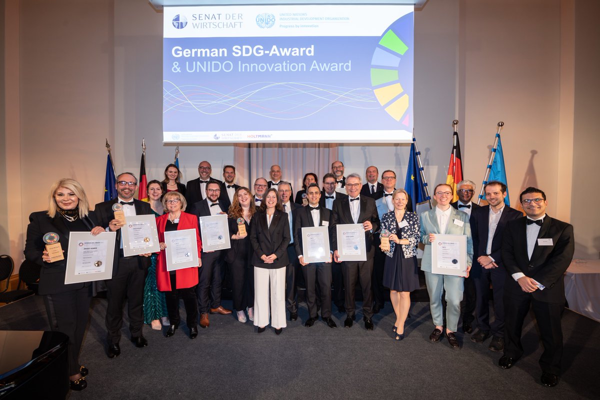 The winners of the German SDG Award &amp; UNIDO Innovation Award are announced!
Last Saturday, UNIDO in cooperation with Senat der Wirtschaft and ITPO Germany (Berlin Office) awarded the winners in Munich.

👉 Learn more about the event and the winners here: german-sdg-award.de/en/