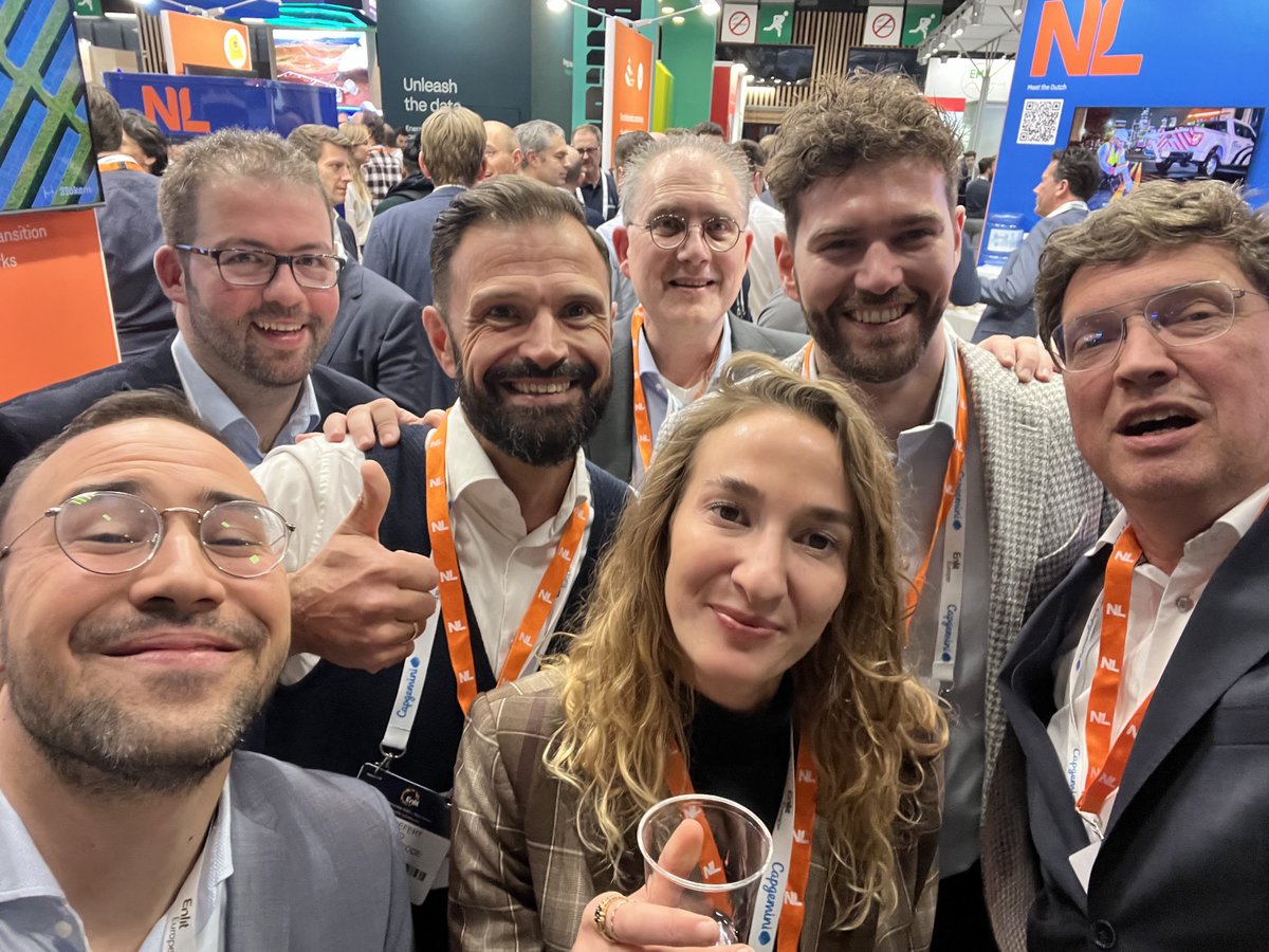 riddleandcode's tweet image. 🗓️ November 28-29
📍 Dutch Pavilion 7.2.D30 (Hall 7.2)
This year's @Enlit_Europe promises to be more insightful and enjoyable than ever before!
Be sure to drop by the Dutch Pavilion and meet @KaiSiefert and Firat Berk Cakar from Riddle&amp;Code, along with our valued partners…