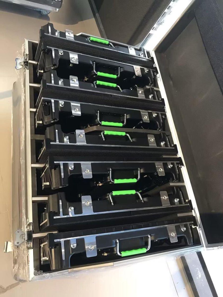 SelinXcolorled's tweet image. R1 series rental LED display
Suitable for various installation methods, wide viewing angles, wider color gamut, and more realistic pictures.
I&apos; m Selin, welcome you inquiry
𝐖𝐡𝐚𝐭𝐬𝐀𝐩𝐩+86 13528777542( Selin X-Color LED screen)
#ledwall #ledposterscreen #posterscreen #led