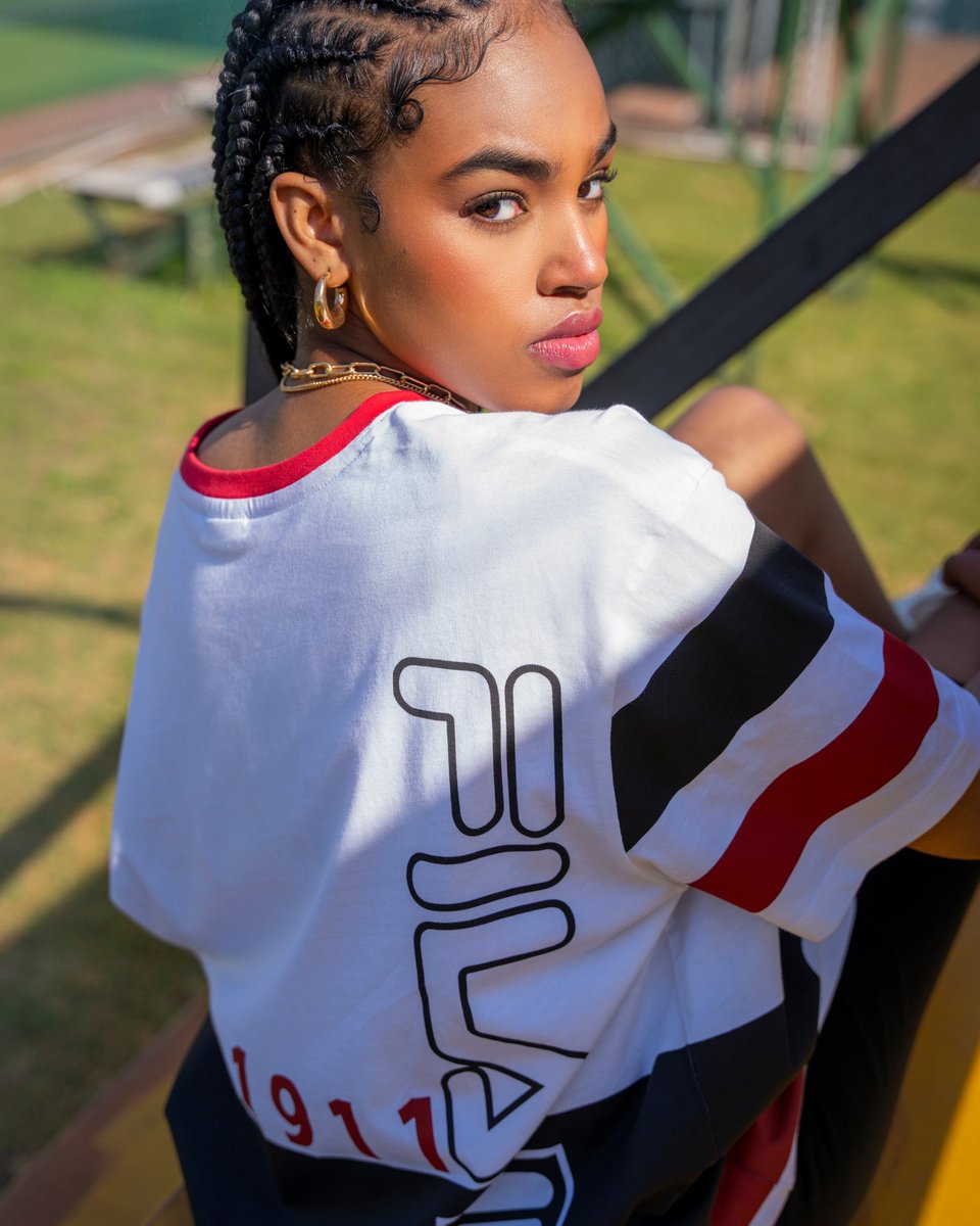 Fila_RSA's tweet photo. Mid-week flex in Fila Heritage! 🔥Available in-store, online, and in select spots. 💥

#FilaFits #fila #filarsa #summer #style #fashion #sneakers #ootd #NewWeekStyle https://t.co/w0rqBlJxyQ