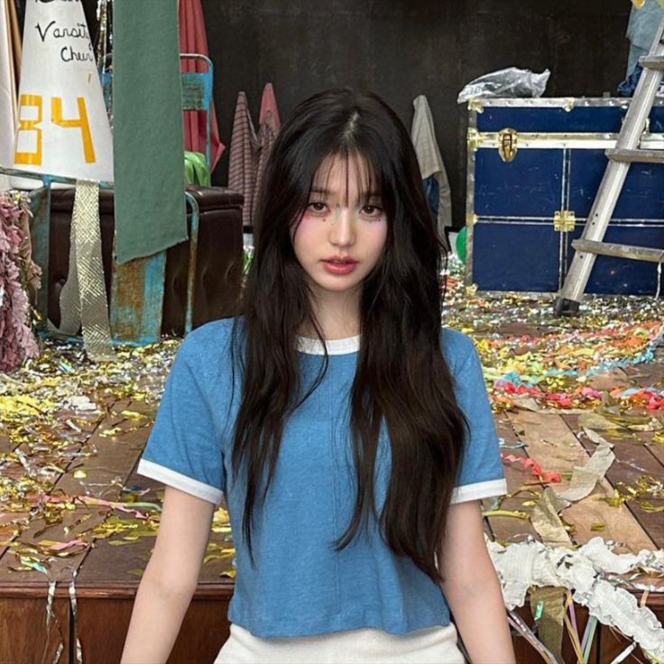 day 1 !!

hii I'm bia and I'm looking for interactive #moots !

— she/her
—  new to #kpoptwt &amp; #stantwt
— svt, nwjns, lsrfm, enha, ive, itzy, txt , gidle , bts, twice
— any fandom is welcome !

♡ / ↺ are appreciated ; to spread ^^