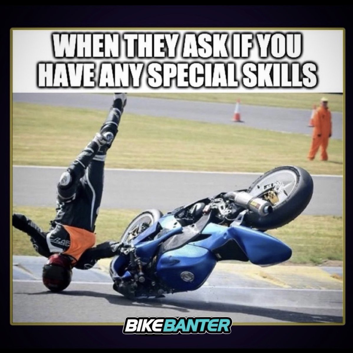 Taking notes ✍️.. . . . 👉Follow @bikebanter for daily bike content. . . #Bikebanter #suzukigsxr #kawasaki #yamaha #yamahar1 #yamahar6 #triumph #bmws1000rr #honda #cbr1000rr #cbr600rr #superbikes #memes #bikefails #motorcyclecrash #motorcyclememes #funnyvideos #fyp #youtube