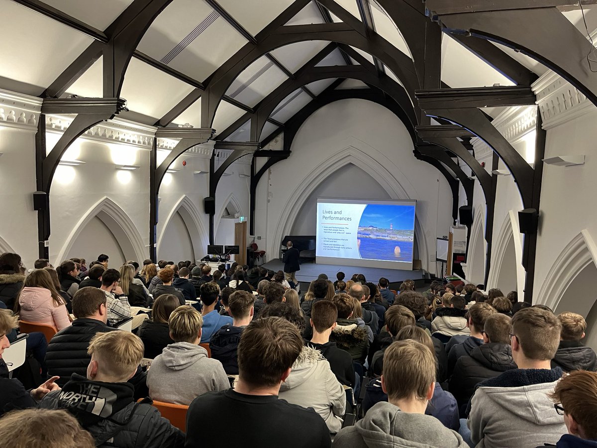 BWSGeography's tweet image. Keynote speech and introduction to our day at the University of Plymouth. A very early start for year 12.. #madeitontime #geography #student #university