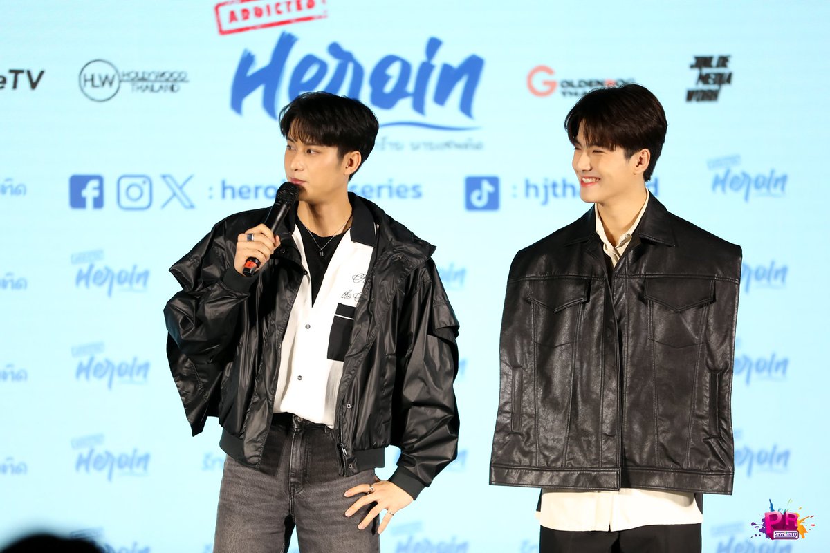 PRSocietyNews's tweet image. เฉลยแล้ว! "ออกัส-วชิรวิชญ์" โผรับบทนำคนสุดท้ายในซีรีส์ "Addicted Heroin รักร้ายนายเสพติด" ประกบคู่ "แม็ค-ณัฐพัชร์" เซอร์ไพรส์แฟนคลับแรง เตรียมจิ้นฟินเวอร์ไม่ไหวแล้ว

#addictedheroin 
#รักร้ายนายเสพติด 
#ออกัสวชิรวิชญ์
#แม็คณัฐพัชร์