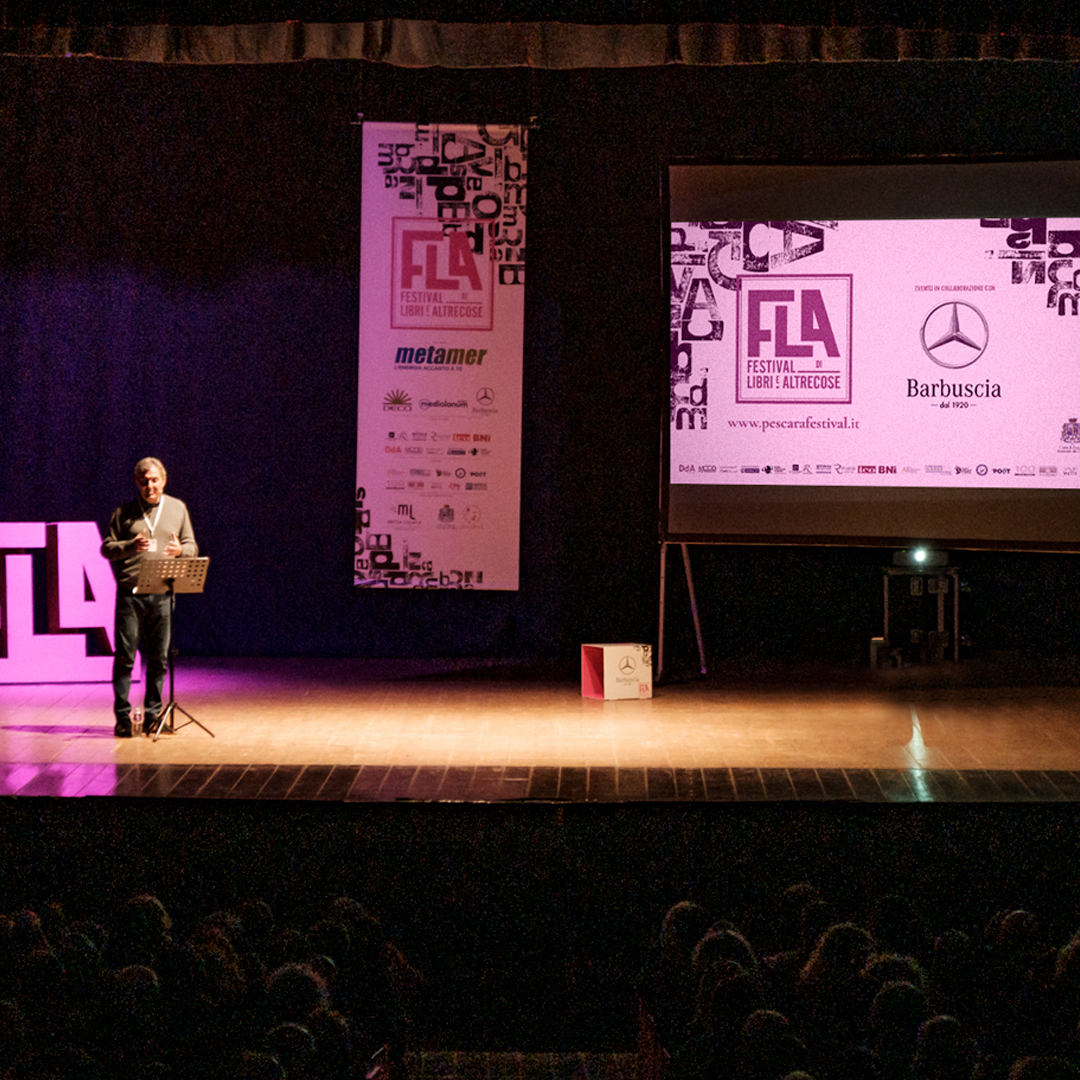 Grazie a <a href="/Barbuscia_spa/">Barbuscia Spa</a> che, anche quest'anno, ci ha accompagnato in questo magnifico "viaggio" chiamato festival.
Perché un festival è un po' un viaggio, per chi lo organizza, per chi lo vive e anche per chi lo sostiene come partner!