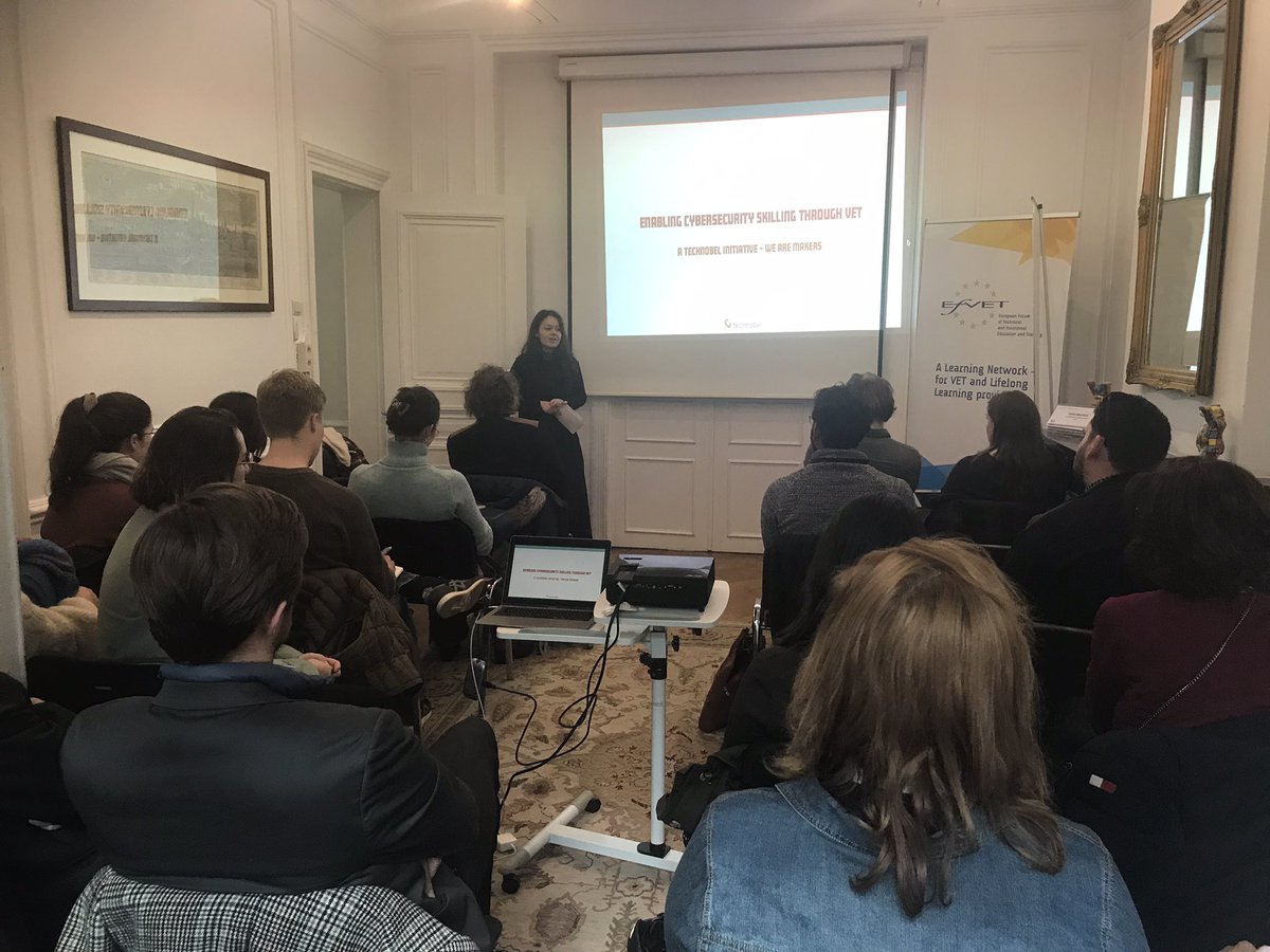 What are the skills that we need for cybersecurity? 🤔 

This #LLLWeek workshop will dive into the <a href="/RewireP/">REWIRE Project</a> and the cybersecurity skills gap ⚙️