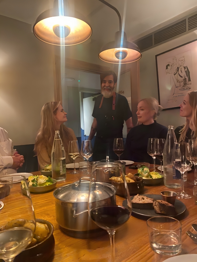 icomglobal's tweet image. ‌Our I-COM Global in-person London #DataMeetup was a great success, thanks to our amazing members! 
Your dedication and enthusiasm drive us forward. 

HOSTS: Simon Thomas, @GroupMWorldwide and @fay_tribe, #icomglobal

RESTAURANT: Lisboeta