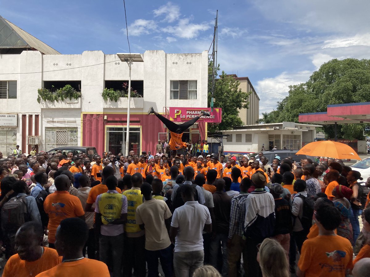 CharlesRandaxhe's tweet photo. Happening now !

Flash mob in Bujumbura to start the 16 days of activism against #GBV

 #OrangeTheWorld 🧡 https://t.co/sQfTkcOsP1