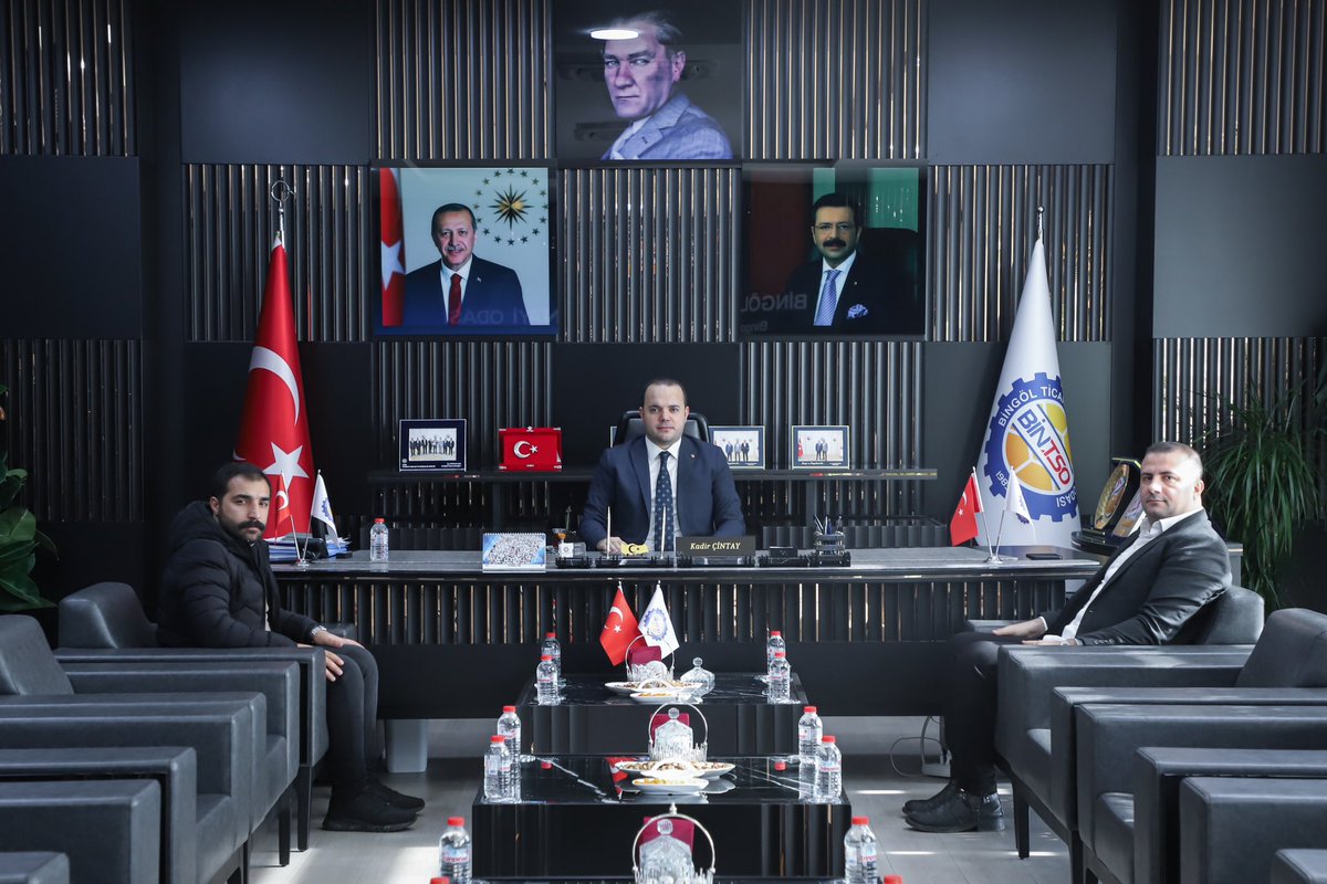 İhlas Haber Ajansı (İHA) Elazığ Bölge Müdürü Aydın Yorat ve İHA Bingöl Temsilcisi Muhammet Ali Çiftçi, Yönetim Kurulu Başkanımız Kadir Çintay’ı ziyaret etti.