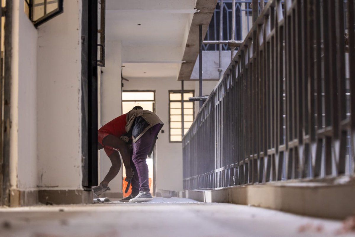 KibetBenard_'s tweet image. Kwani hii Nairobi watu hamchoki kulipa rent to house that you don't own .
Boma yangu is paying rent to own a home 

#LordsOfPoverty