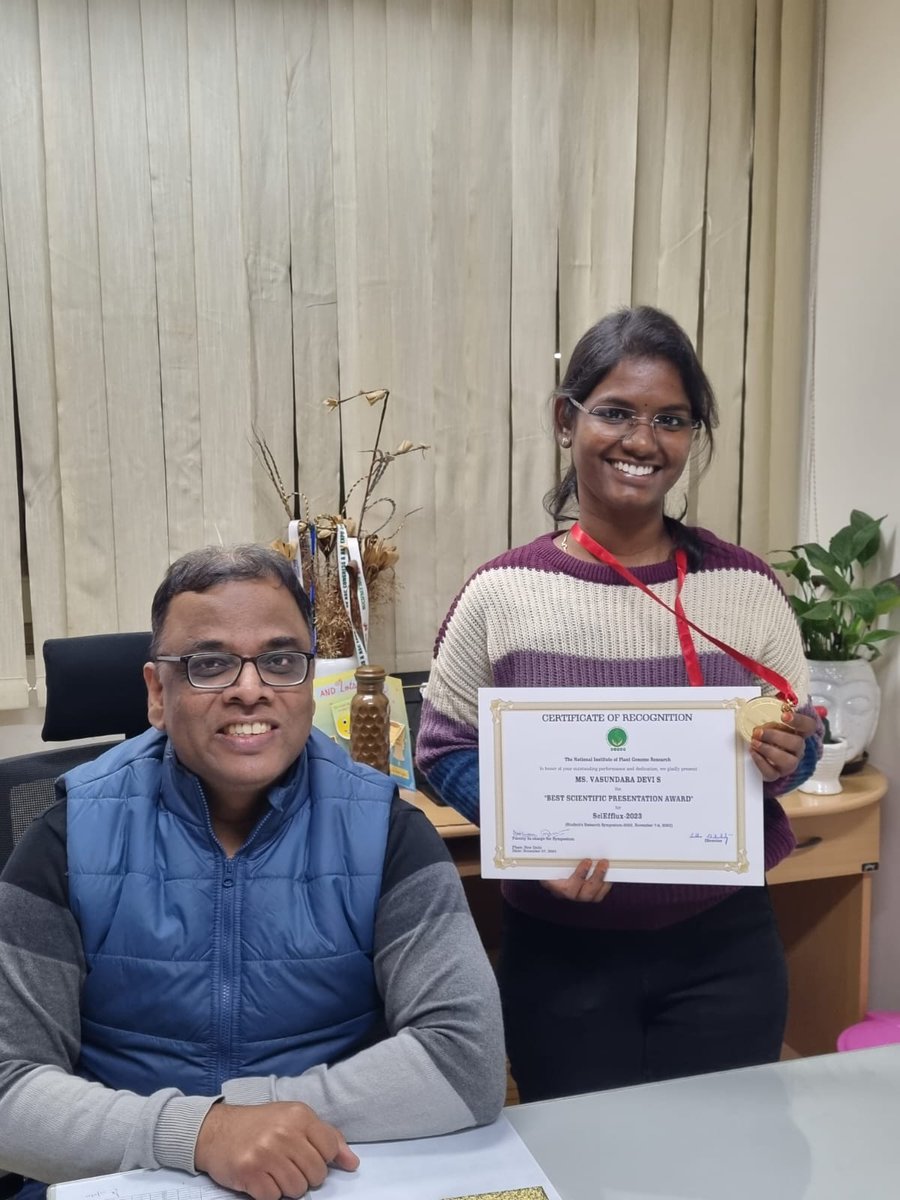 Ranjan Lab (@thephotodevolab) on Twitter photo 🎊 Major kudos to <a href="/VasundaraSundar/">Vasundara Sundar</a> who bagged the Best Scientific Presentation Award for her work on “Epigenetic regulation of plant adaptation to the changing environment”🏆🔍 Keep shining bright in the world of research! 🌟👩🔬 #Happysciencing 🎊 Major kudos to <a href="/VasundaraSundar/">Vasundara Sundar</a> who bagged the Best Scientific Presentation Award for her work on “Epigenetic regulation of plant adaptation to the changing environment”🏆🔍 Keep shining bright in the world of research! 🌟👩🔬 #Happysciencing