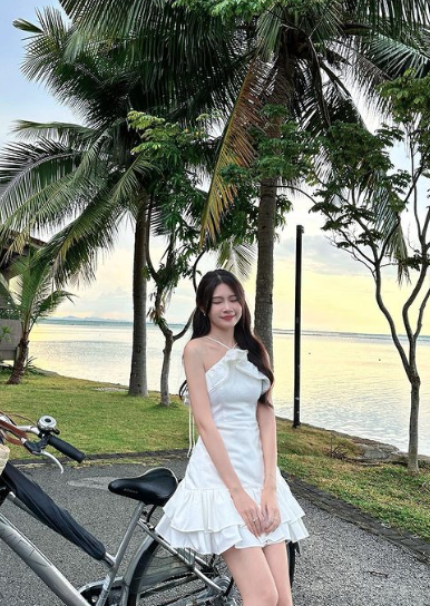 surinisonobex's tweet photo. Lâu lắm được một ngày thảnh thơi 🌥️⛅️ https://t.co/bqhoF2aQk8