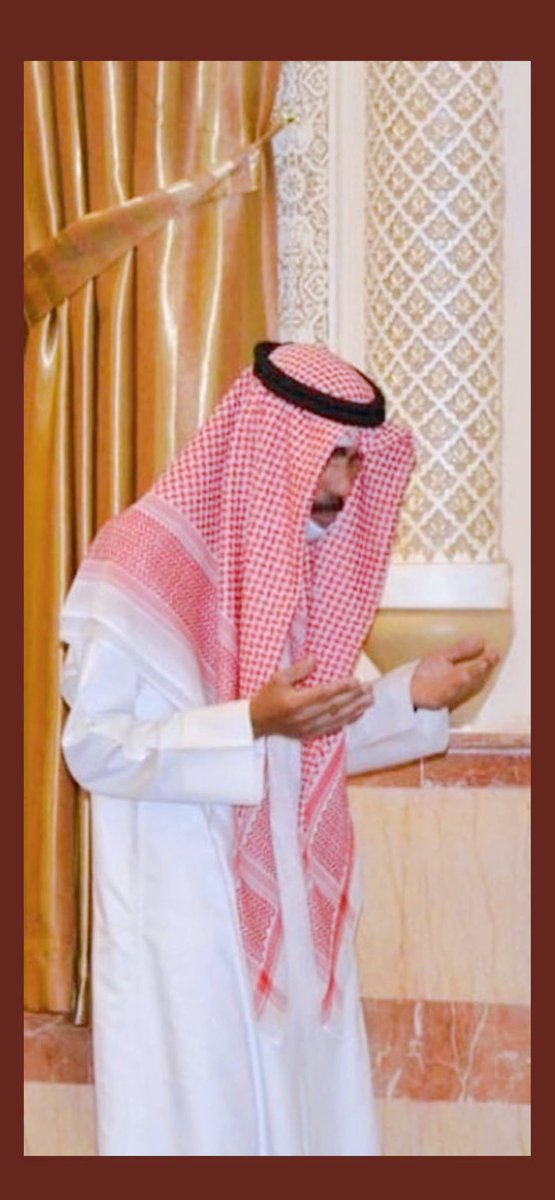 اسأل الله العظيم رب العرش العظيم 
أن يشفي أميرنا و والدنا صاحب السمو الشيخ #نواف_الأحمد_الصباح
 اللهم ألبسه ثوب الصحه والعافية