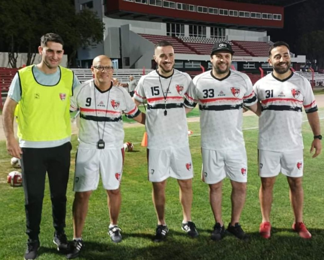 Anoche comenzo el nuevo proceso de selección #absoluta 🔴⚪️🔴⚪️ de Florida con miras al Campeonato Nacional, hoy 13y30hs recibimos a <a href="/MarceloPalau/">MarceloPalau</a> dt de la albirroja. En vivo y simultáneo por <a href="/tvflorida/">Canal TVFlorida</a> y <a href="/fmflorida89_3/">FMFlorida89.3</a>